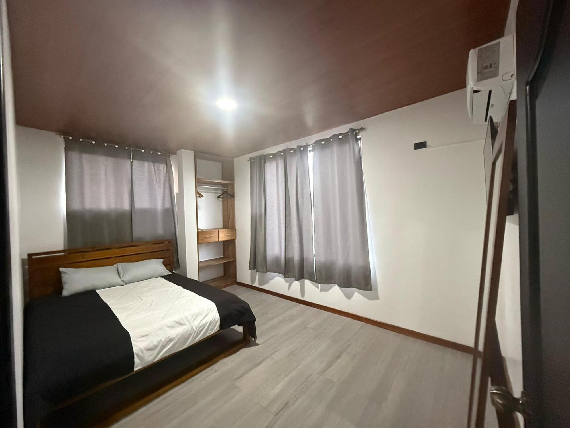 Bunker593 Inn Тена Екстер'єр фото