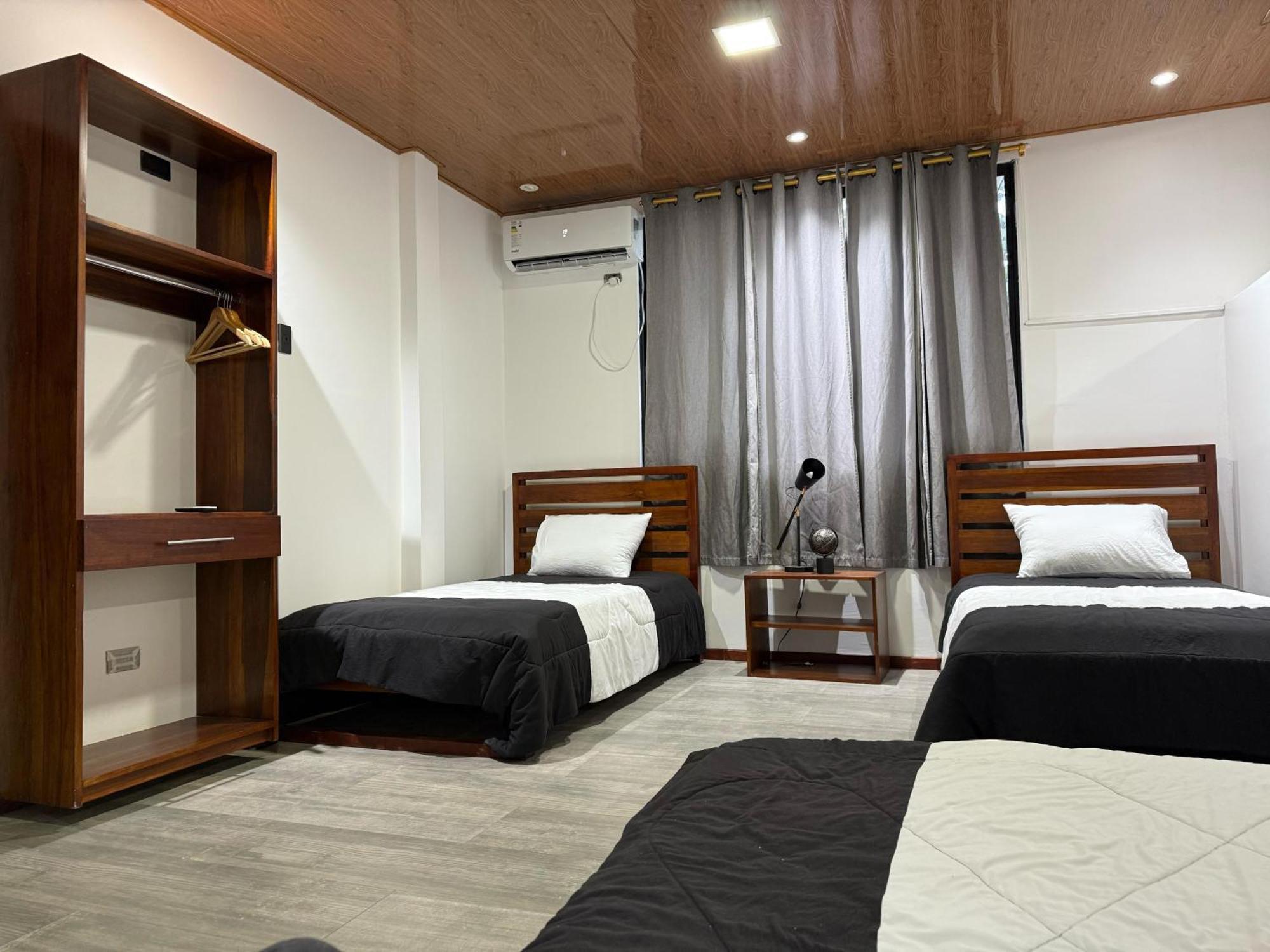 Bunker593 Inn Тена Екстер'єр фото